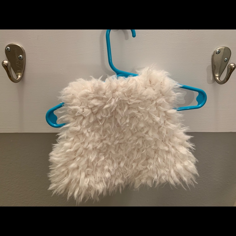Ric Rac Ruffles Feax Fur Vest - Picture 2 of 2